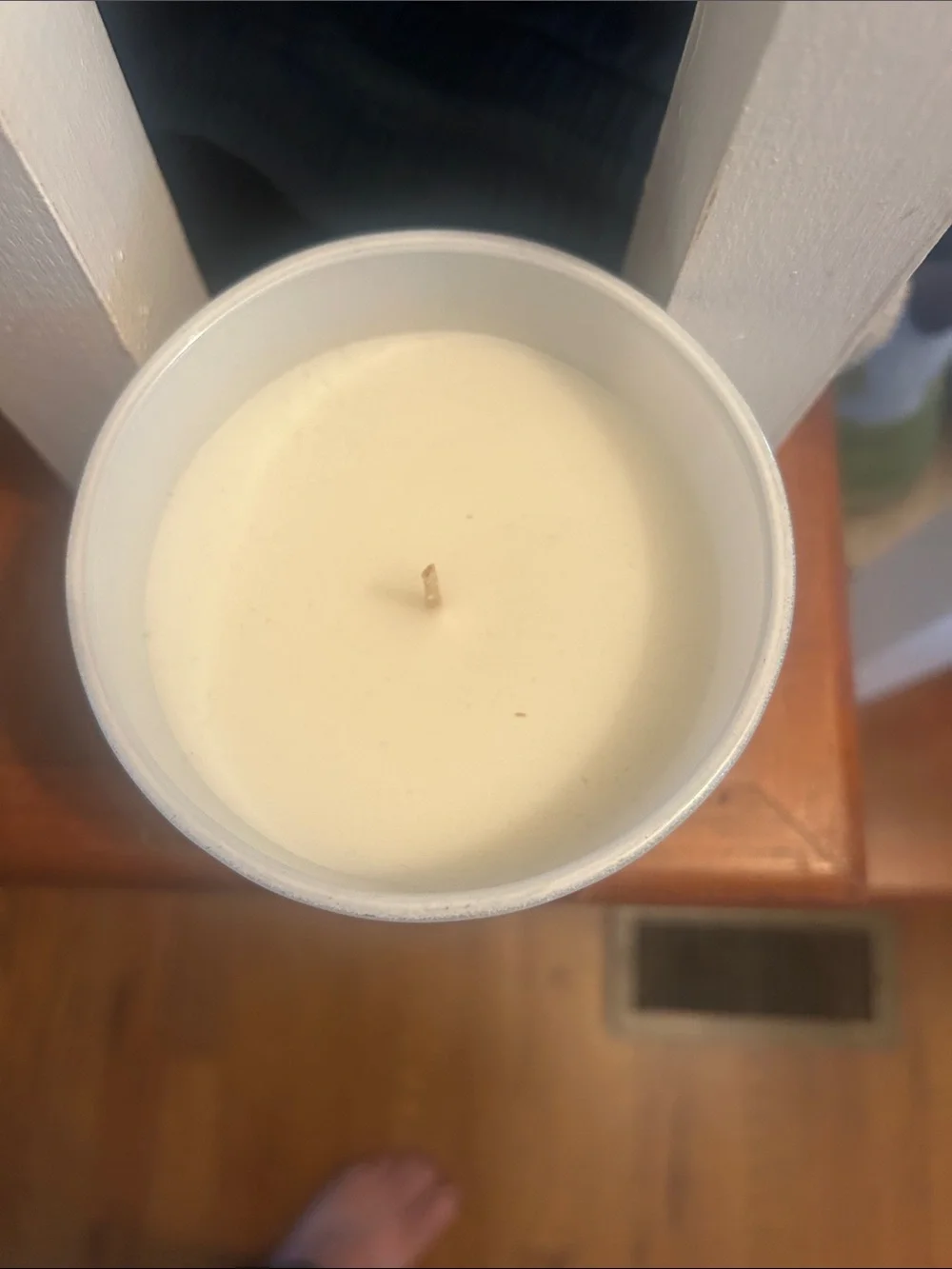 I Remembered Your Birthday! Scented Candle - White